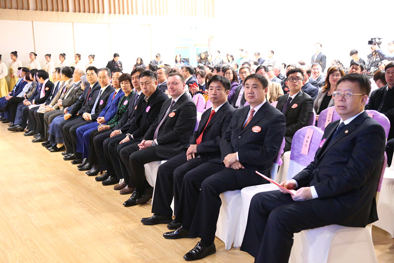 宝盈基金官网举办隆重仪式感恩答谢2016年社会捐赠